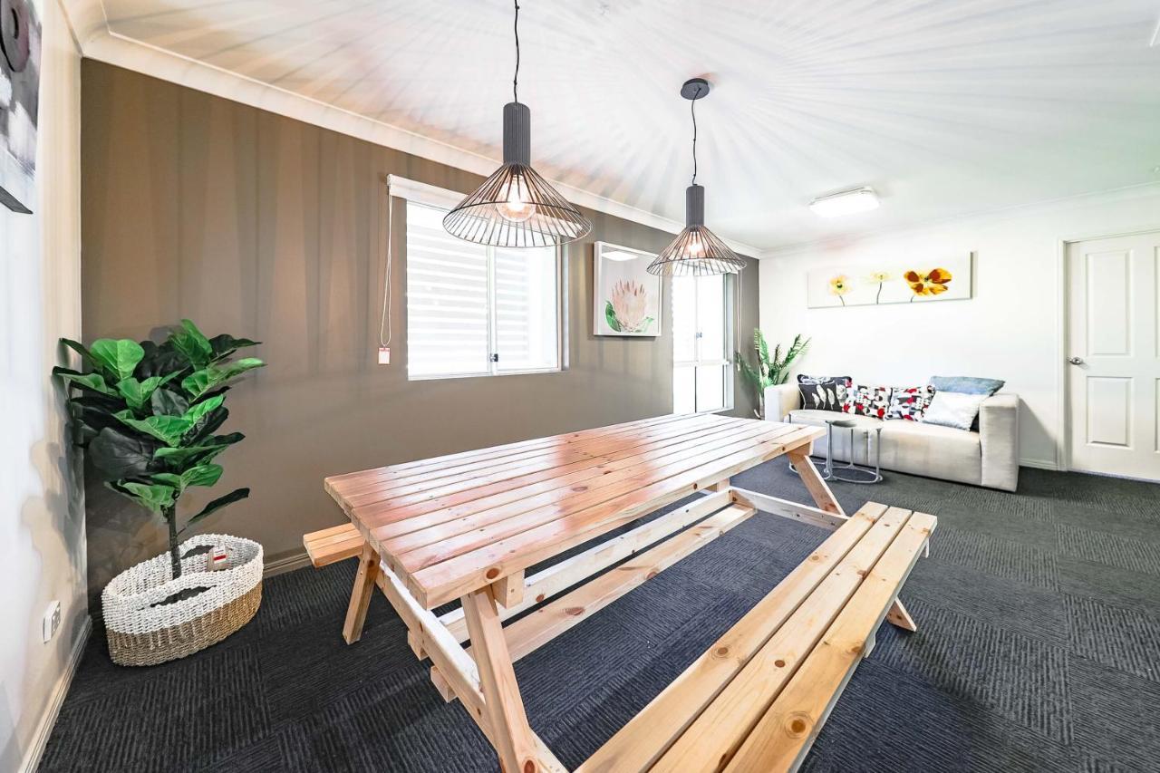 Calamvale Business Or Holiday Like Home 브리즈번 외부 사진